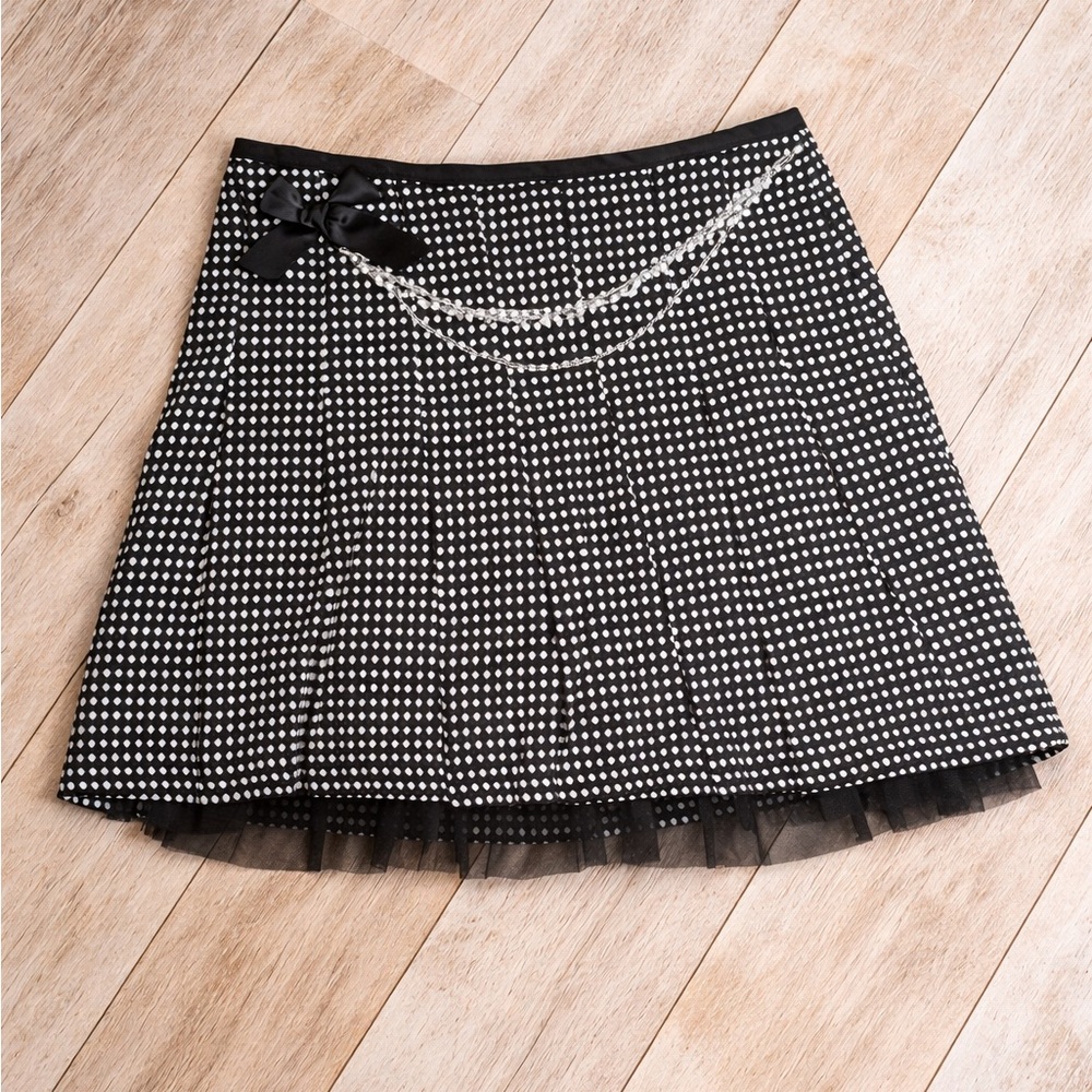 Polka Dot Mini Skirt w/ Bow & Chain Detail – Size 7